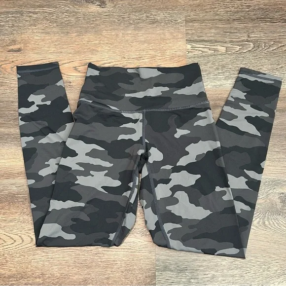 Aerie Chill Play Move Camouflage Leggings - Picture 7 of 7